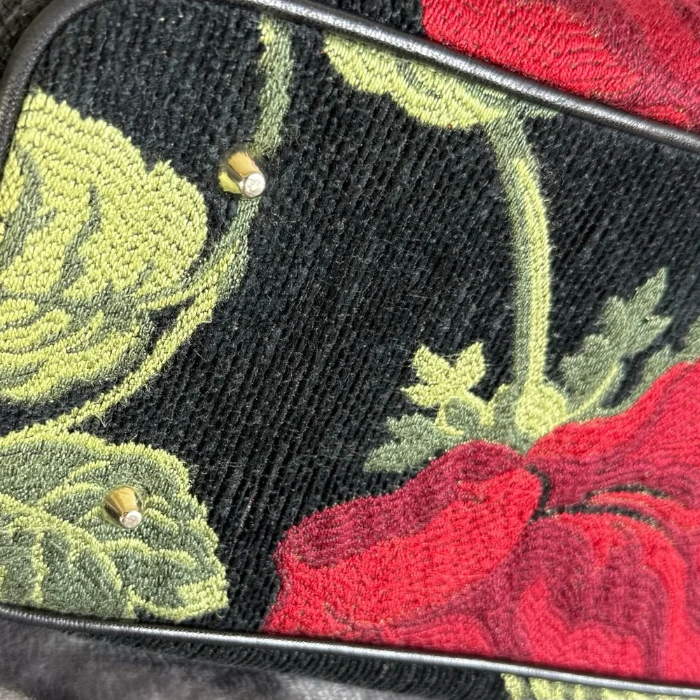 Isabella Fiore Embroidered/Sequined Rose Shoulder/Black Floral Handbag - Picture 7 of 13